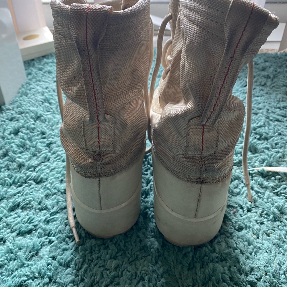 Yeezy Boost 950 - image 2